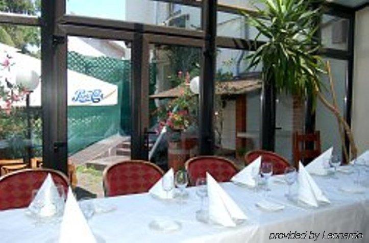 Elite Hotel Oradea Restaurante foto